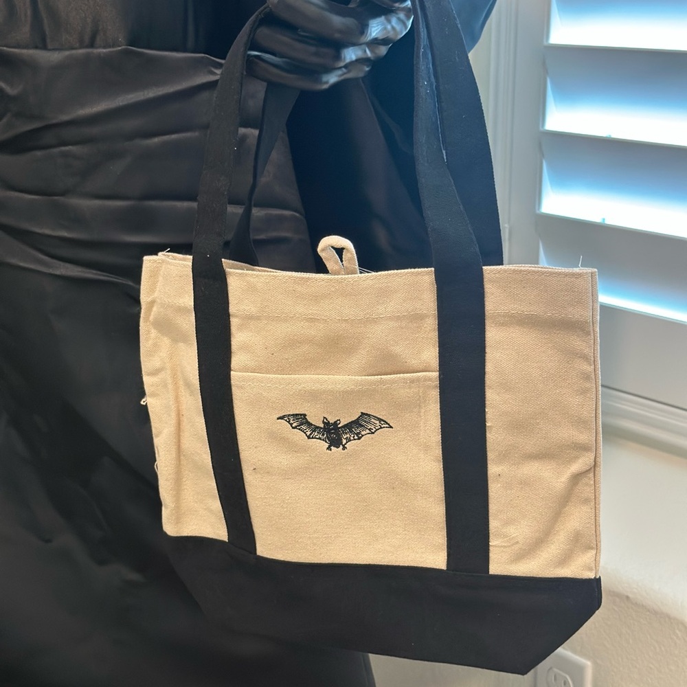 NWT Spirit Halloween Bat canvas mini tote 2025